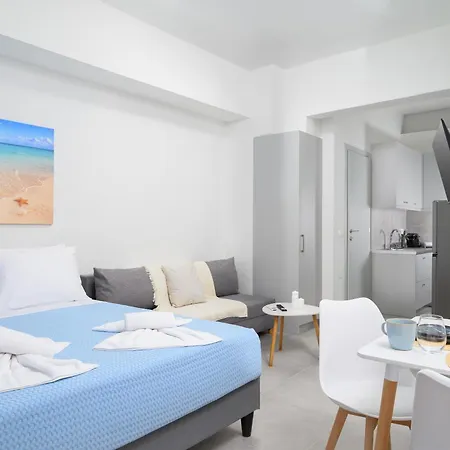 Ariadne & Thiseas μodern ηomes In Hersonisos *
