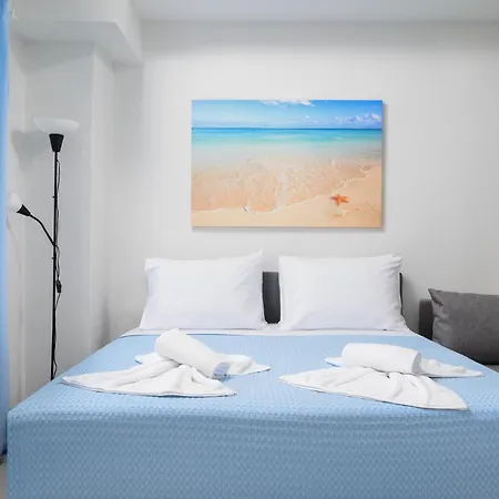 Ariadne & Thiseas μodern ηomes In Hersonisos *